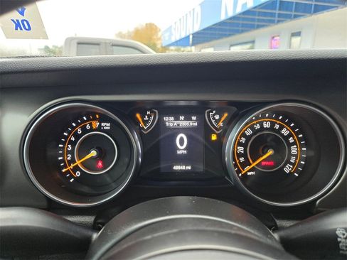 Used 2018 Jeep Wrangler Sport w/ Quick Order Package 23S image 13