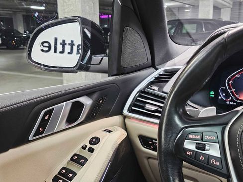 Used 2022 BMW X5 xDrive40i w/ Parking Assistance Package image 22