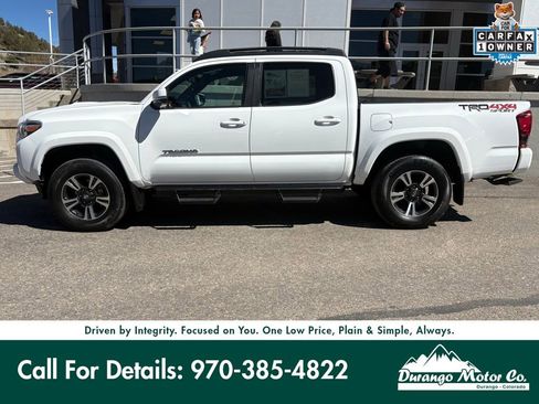 Used 2019 Toyota Tacoma TRD Sport w/ Technology Package image 3