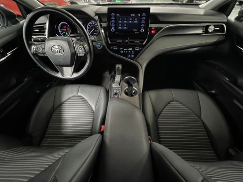 Used 2022 Toyota Camry SE image 24