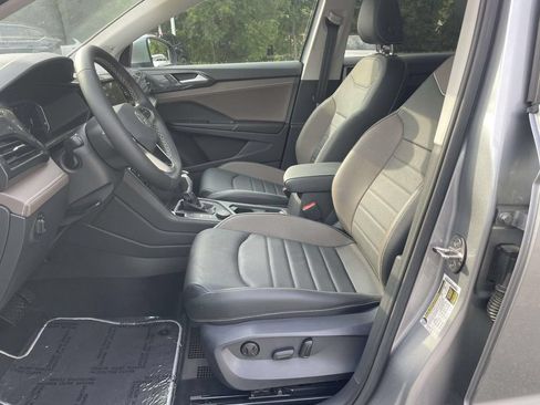 Certified 2023 Volkswagen Taos SEL AWD/4WD image 15