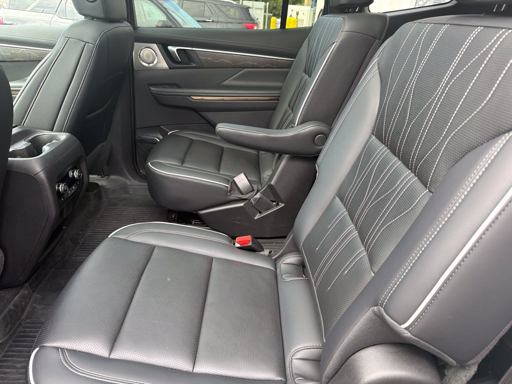 Used 2026 Buick Enclave Avenir w/ Super Cruise Package AWD/4WD image 19