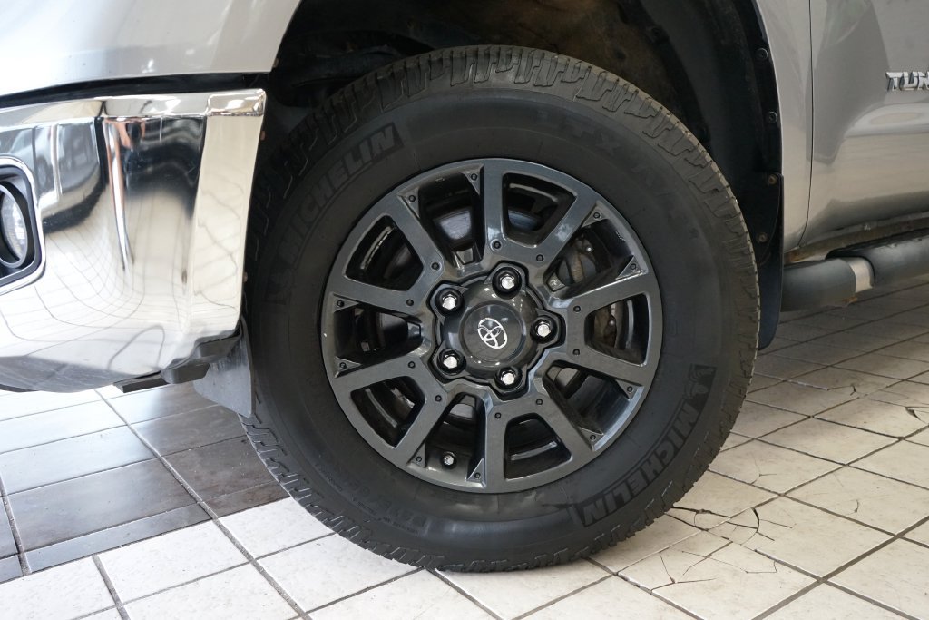 Used 2014 Toyota Tundra SR5 AWD/4WD image 46