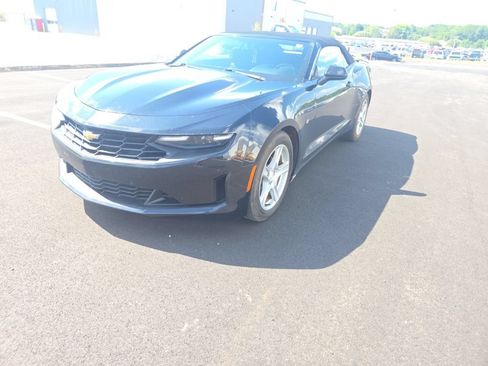 Used 2019 Chevrolet Camaro LT RWD image 3