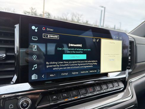 Used 2022 Chevrolet Silverado 1500 ZR2 w/ Technology Package image 20