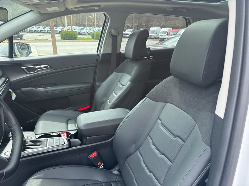 New 2026 Kia Sportage SX FWD image 24