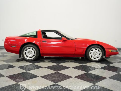 Used 1991 Chevrolet Corvette ZR-1 image 14
