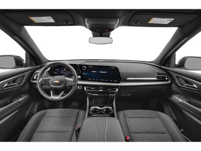 Used 2025 Chevrolet Traverse LT FWD image 10