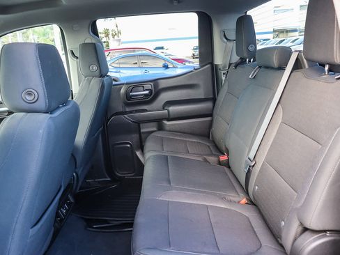 Used 2021 Chevrolet Silverado 1500 LT image 15