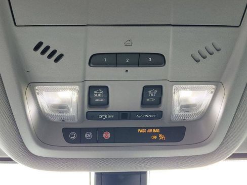 Used 2020 GMC Acadia SLE w/ Driver Convenience Package FWD image 22