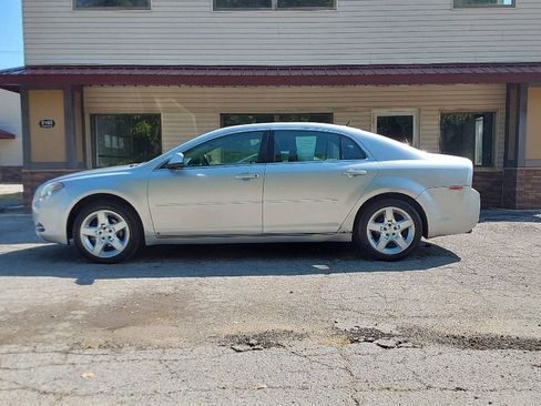 Used 2009 Chevrolet Malibu LT w/ Premium Mat Package image 1