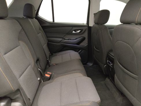 Used 2021 Chevrolet Traverse LS FWD image 21