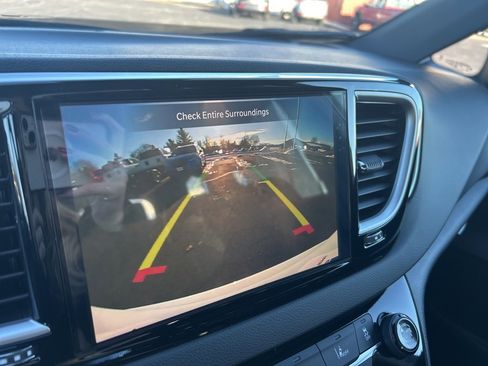 New 2026 Chrysler Voyager LX image 34