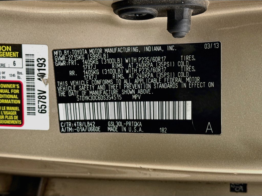 Used 2013 Toyota Sienna XLE FWD image 39