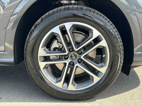 New 2025 Audi Q5 Premium image 9