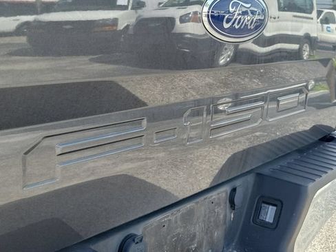 Used 2019 Ford F150 XLT w/ Equipment Group 302A Luxury RWD image 7