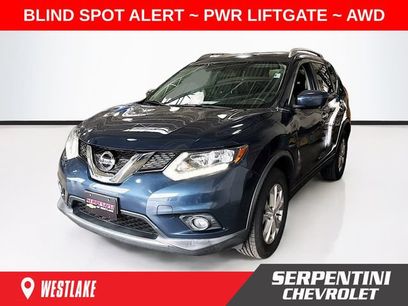 Used 2016 Nissan Rogue SV w/ SV Premium Package