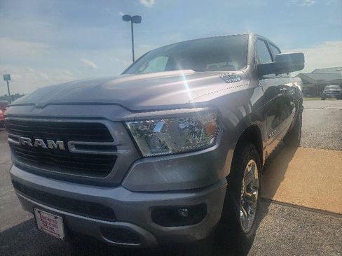 Used 2020 RAM 1500 4x4 Crew Cab image 4