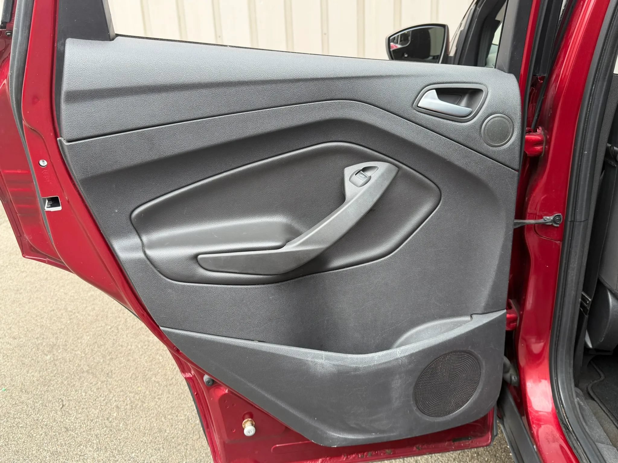 Used 2014 Ford Escape SE w/ Equipment Group 201A FWD image 17