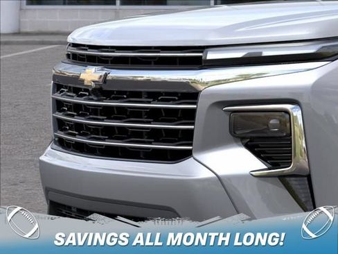 New 2026 Chevrolet Traverse LT w/ Sun and Wheel Package AWD/4WD image 13
