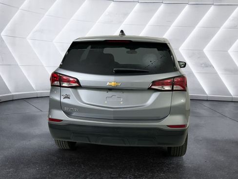 Used 2024 Chevrolet Equinox LS w/ LS Convenience Package FWD image 5