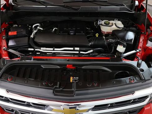 Used 2023 Chevrolet Silverado 1500 LT AWD/4WD image 36