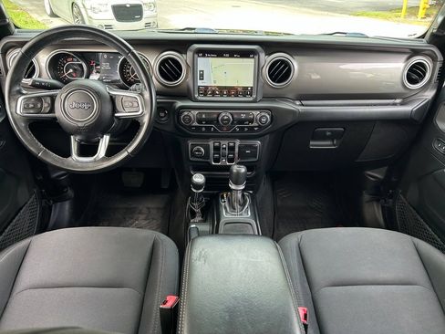 Certified 2018 Jeep Wrangler Unlimited Sahara AWD/4WD image 12