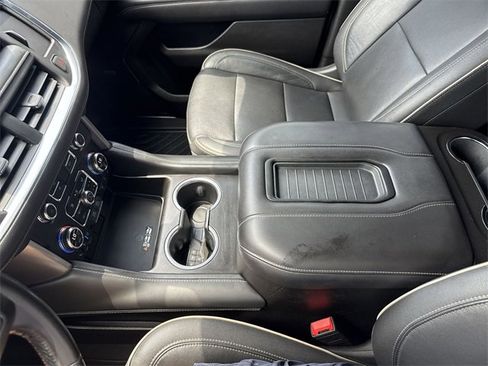 Used 2021 GMC Yukon SLT image 20