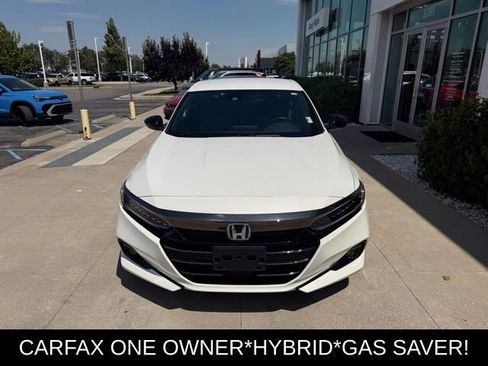 Used 2022 Honda Accord Sport image 2