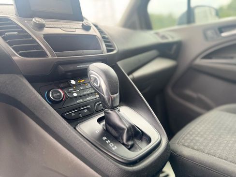 Used 2019 Ford Transit Connect XLT FWD image 32