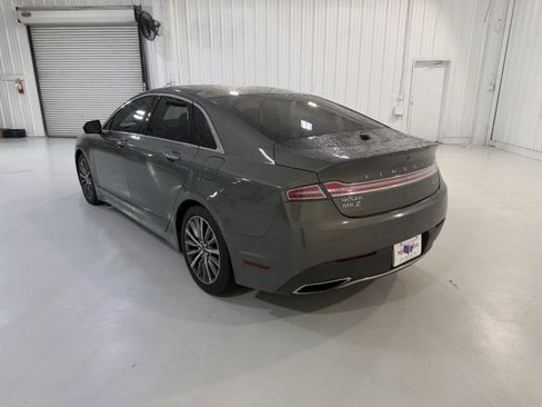 Used 2017 Lincoln MKZ Select w/ Select Plus Package FWD image 3