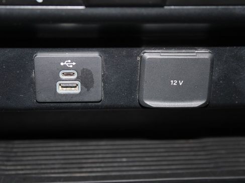 Used 2024 Ford F250 XLT image 47