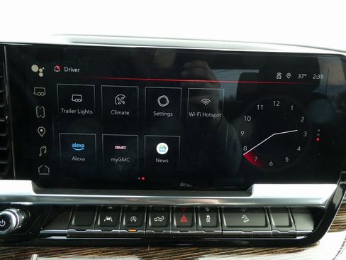 Certified 2024 GMC Sierra 1500 Elevation image 29