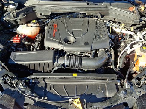 Used 2022 Alfa Romeo Stelvio Ti image 29