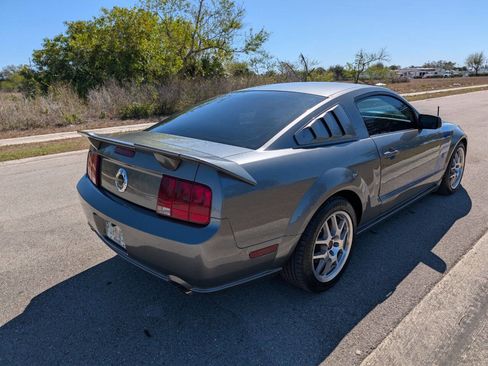 Used 2009 Ford Mustang GT image 6