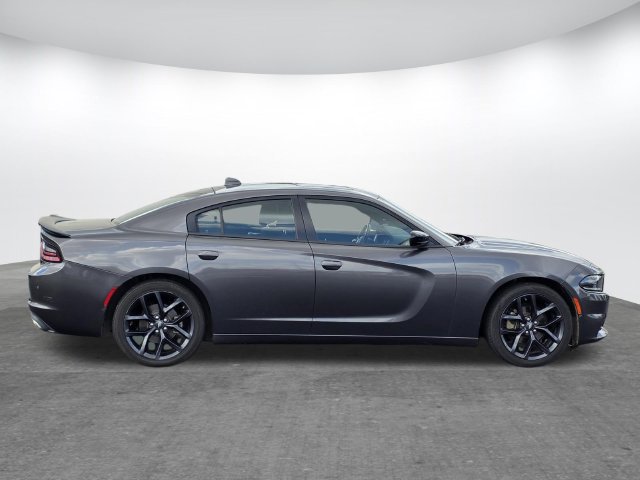 Used 2023 Dodge Charger SXT w/ Blacktop Package RWD image 2