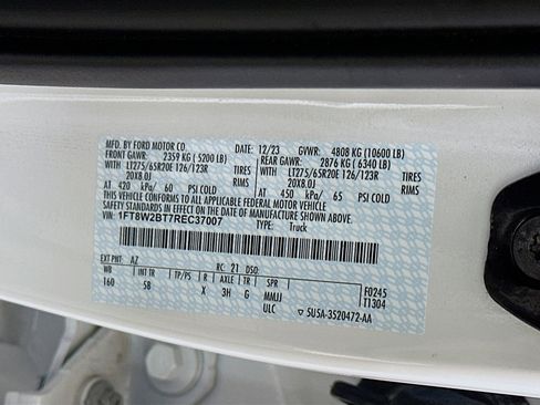 Used 2024 Ford F250 Lariat w/ Lariat Ultimate Package image 12