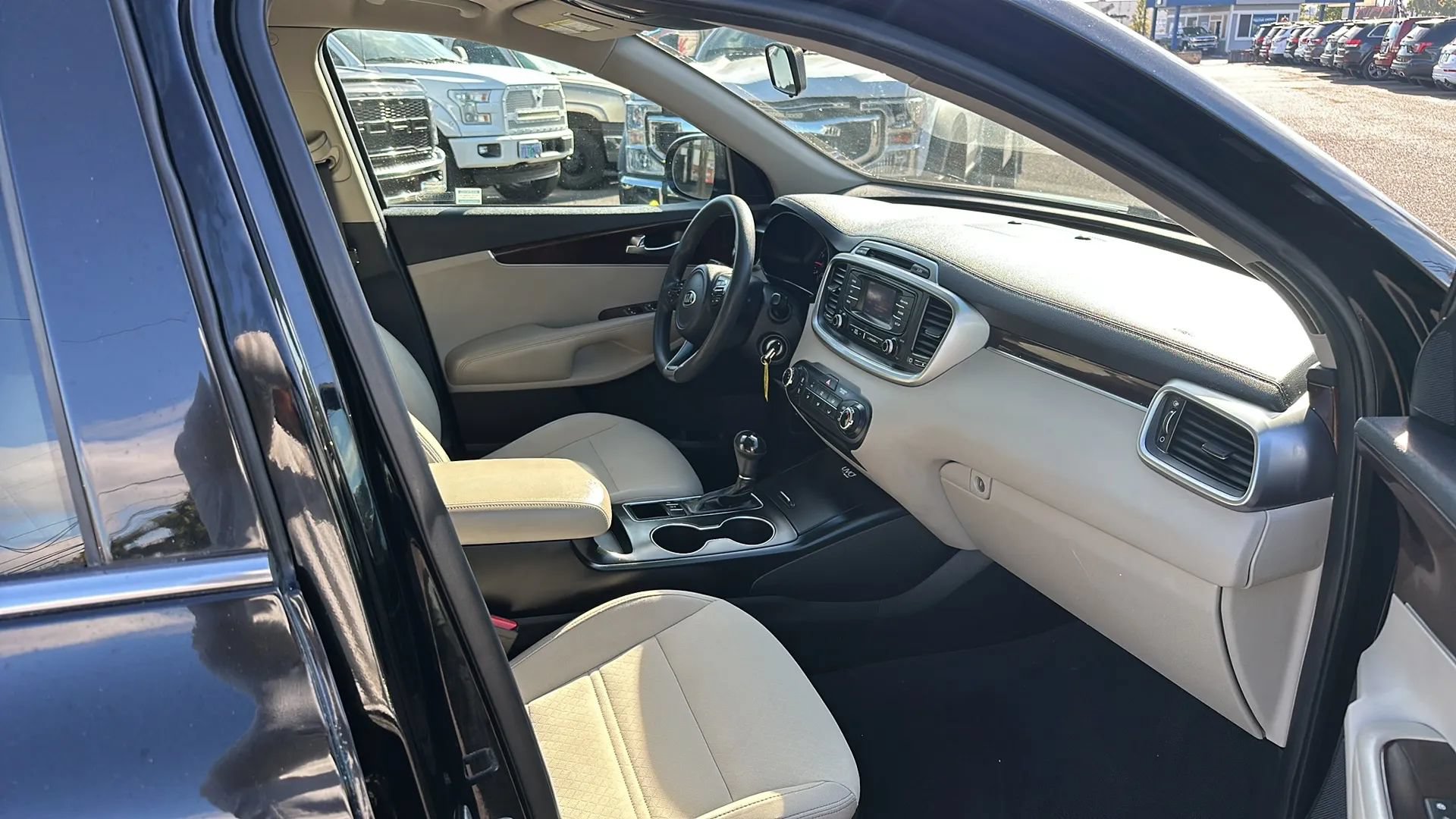 Used 2016 Kia Sorento LX AWD/4WD image 15