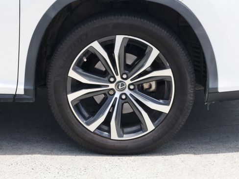 Used 2020 Lexus RX 450hL AWD w/ Premium Package image 11