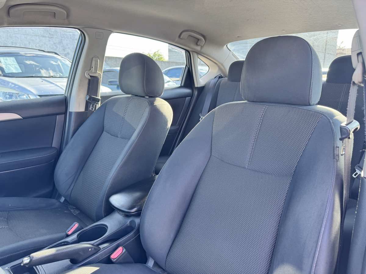 Used 2015 Nissan Sentra S FWD image 33