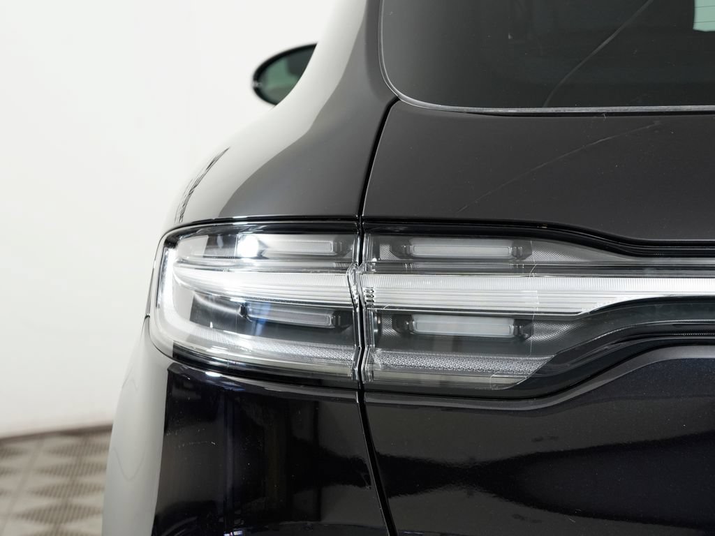 Used 2026 Porsche Macan S AWD/4WD image 12