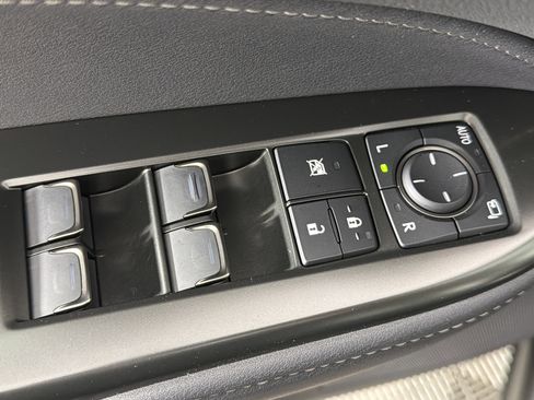 Used 2025 Lexus NX 350h AWD w/ Premium Package image 4