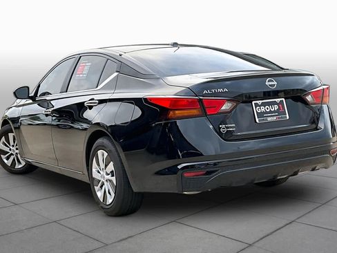Certified 2025 Nissan Altima 2.5 S FWD image 12