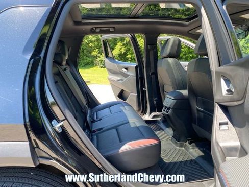 Used 2025 Chevrolet Equinox RS w/ Safety and Technology Package AWD/4WD image 39
