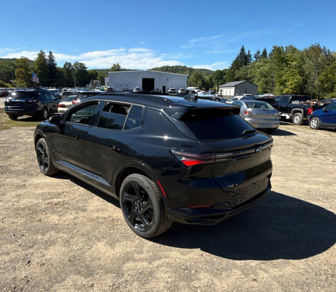 Used 2025 Chevrolet Equinox EV RS AWD/4WD image 4