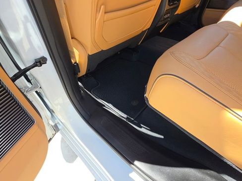 Used 2023 Jeep Grand Cherokee Summit image 19