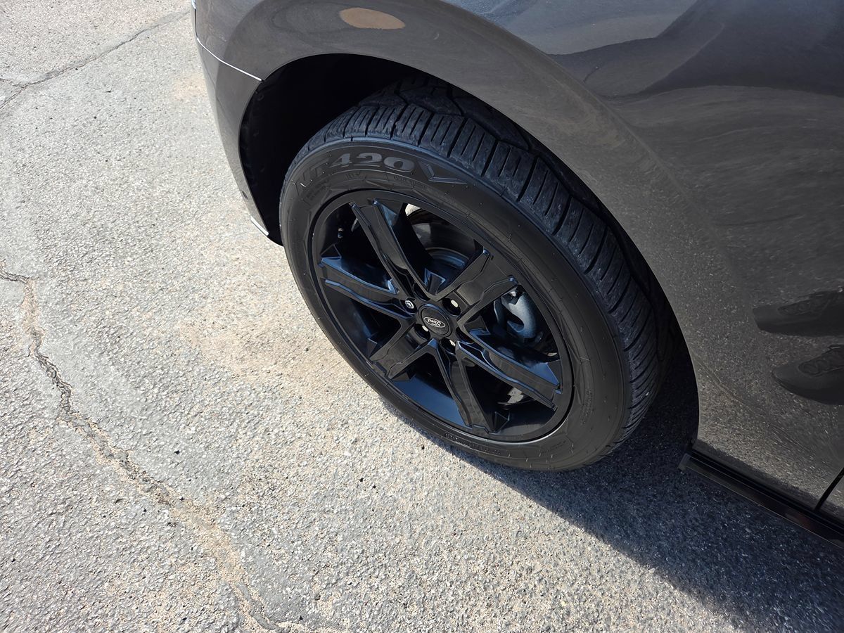 Used 2019 Ford Expedition Limited w/ Equipment Group 303A AWD/4WD image 29