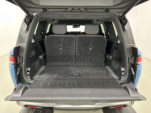 Used 2025 Rivian R1S Adventure Dual AWD/4WD image 15