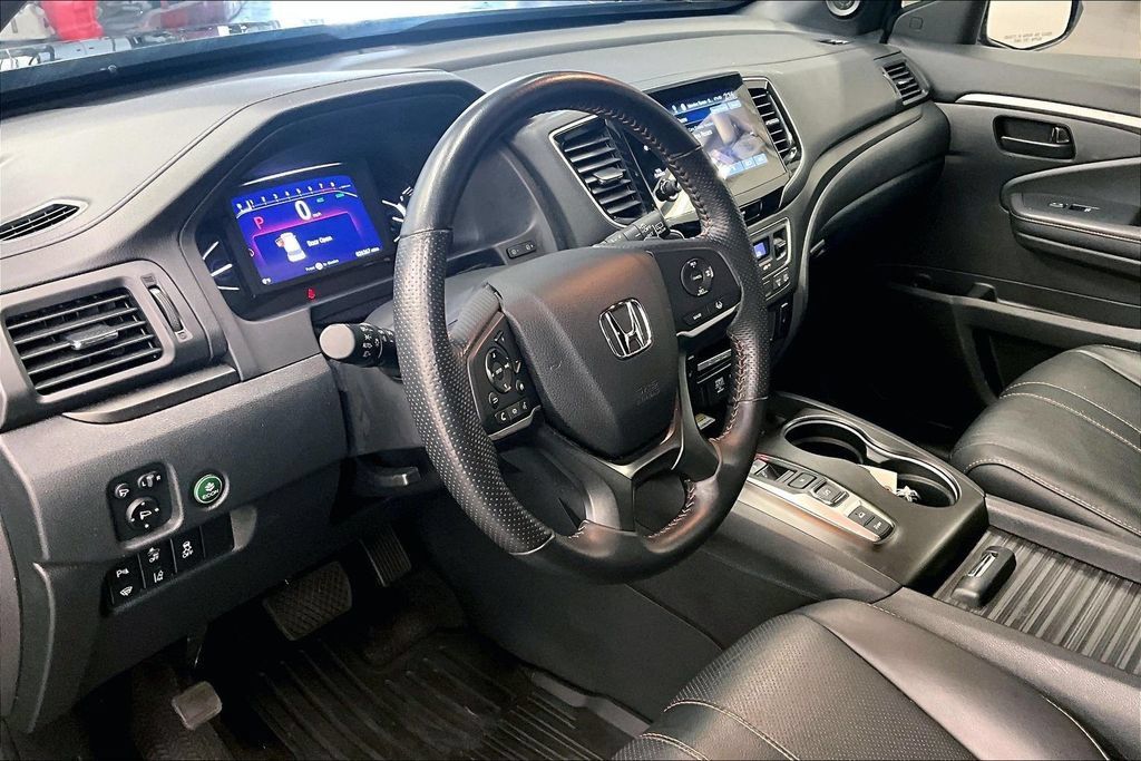Used 2022 Honda Passport TrailSport image 13