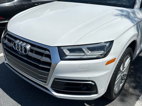 Used 2018 Audi Q5 Prestige w/ Prestige Package AWD/4WD image 3
